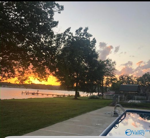 390 Indian Lake Drive, Rainbow City, AL 35906