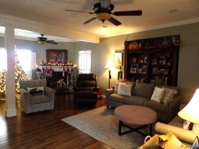 390 Indian Lake Drive, Rainbow City, AL 35906