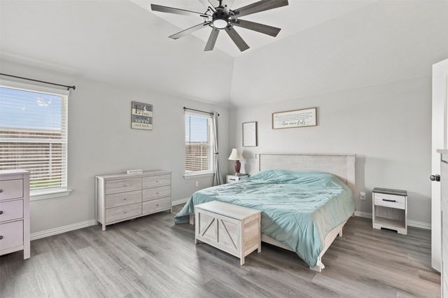 632 Steerman Court, Saginaw, TX 76179