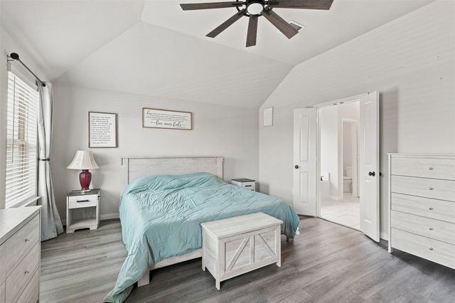 632 Steerman Court, Saginaw, TX 76179