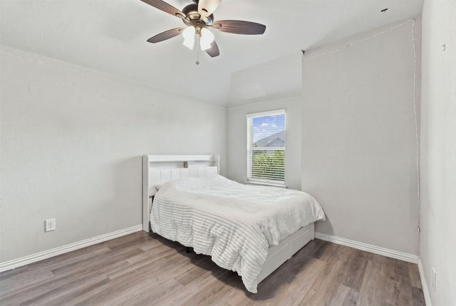 632 Steerman Court, Saginaw, TX 76179