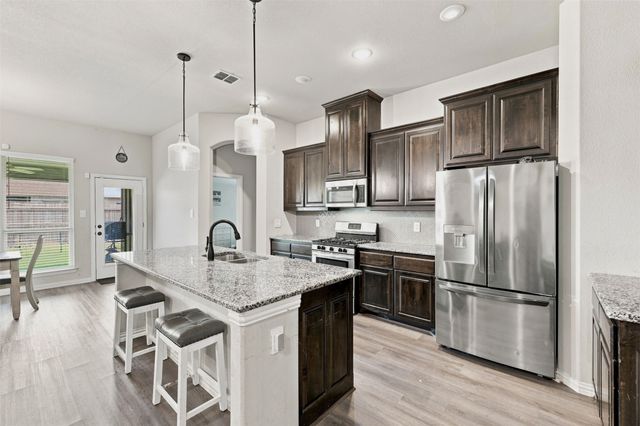 632 Steerman Court, Saginaw, TX 76179