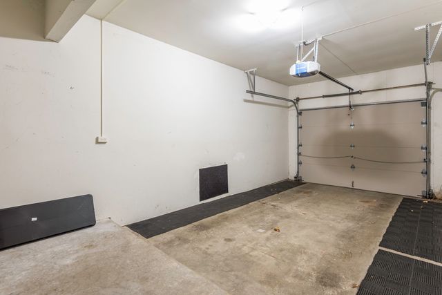 1685 W Beach Road 1685, Beach Park, IL 60087