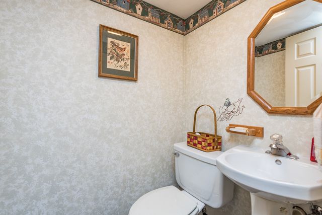 1685 W Beach Road 1685, Beach Park, IL 60087