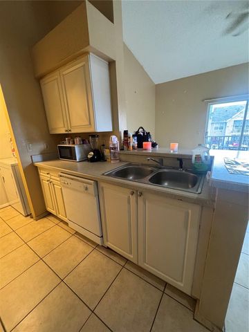 1218 BERMUDA LAKES LANE 201, Kissimmee, FL 34741