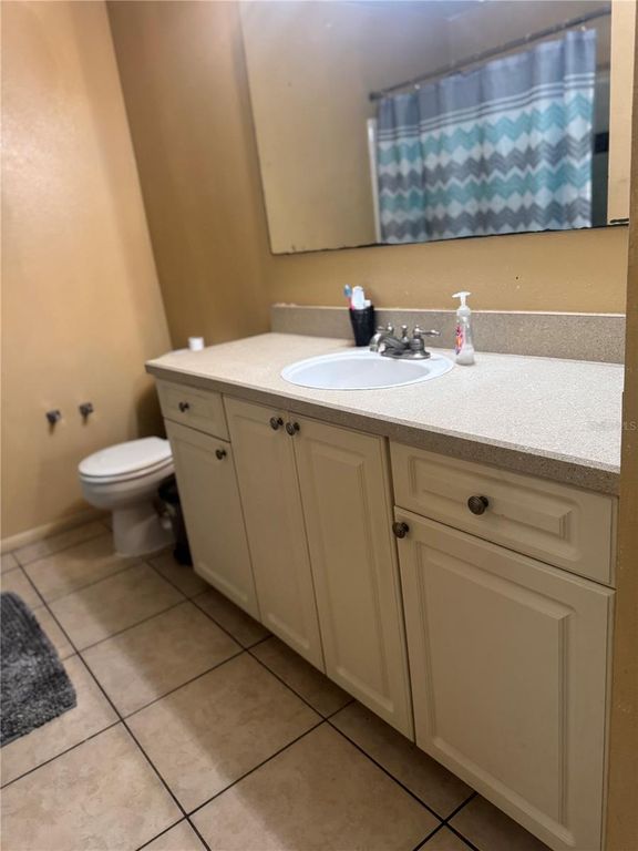 Image 12 of property listing at 1218 BERMUDA LAKES LANE 201, Kissimmee, FL 34741