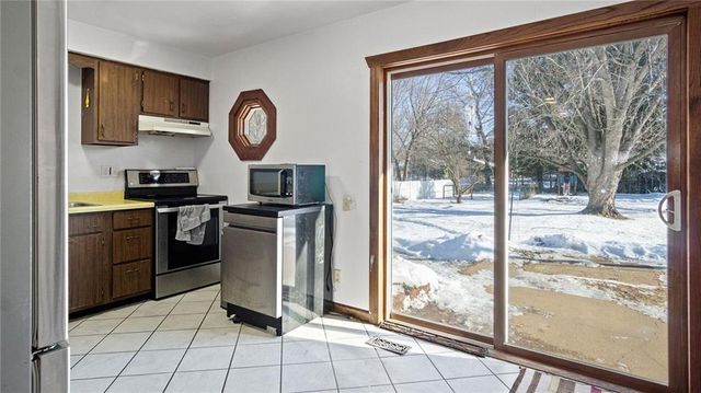 3319 Eastlawn Street, Eau Claire, WI 54703