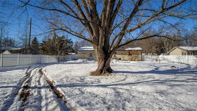 3319 Eastlawn Street, Eau Claire, WI 54703