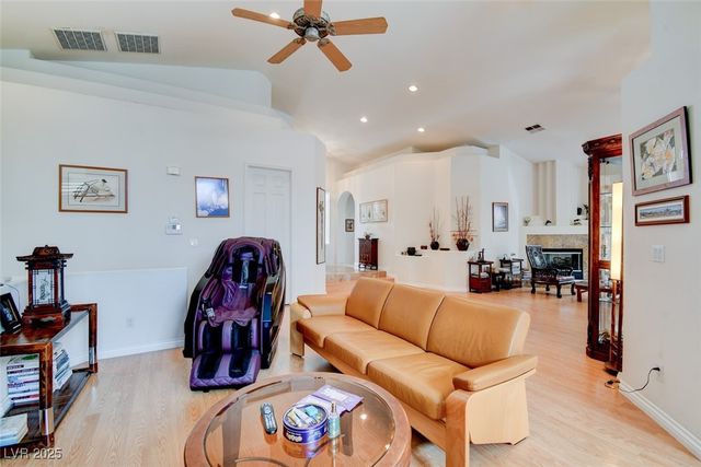 8759 Las Olivas Avenue, Las Vegas, NV 89147