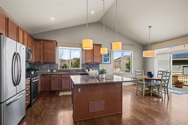 400 Carter Drive, Lyons, CO 80540