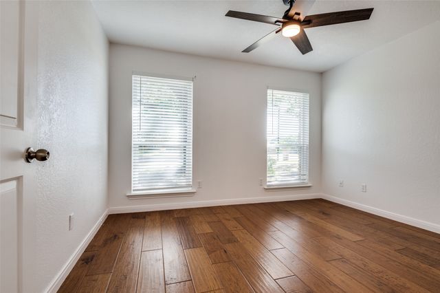 1912 Pajarito Court, Desoto, TX 75115