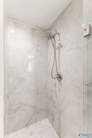 2106 Covington Lane, Decatur, AL 35603