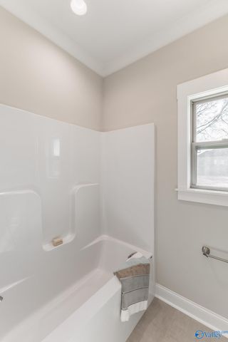 2106 Covington Lane, Decatur, AL 35603