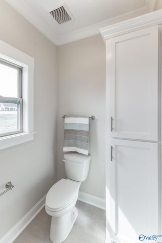 2106 Covington Lane, Decatur, AL 35603