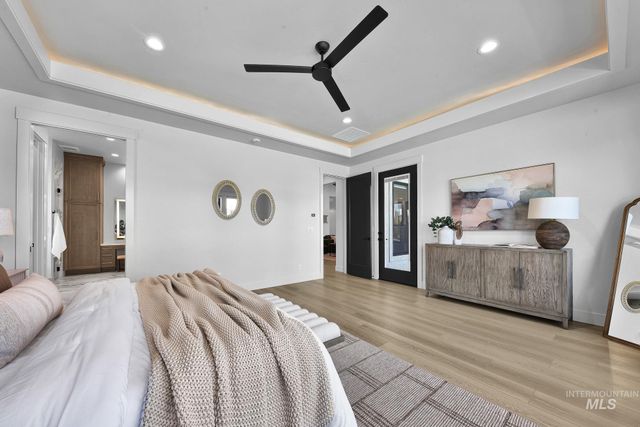 7906 W Heugh Ln, Eagle, ID 83616