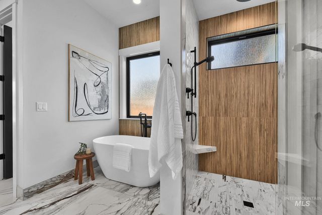 7906 W Heugh Ln, Eagle, ID 83616