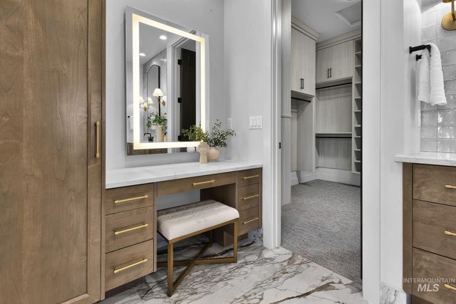 7906 W Heugh Ln, Eagle, ID 83616