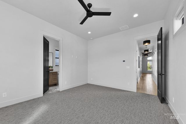 7906 W Heugh Ln, Eagle, ID 83616