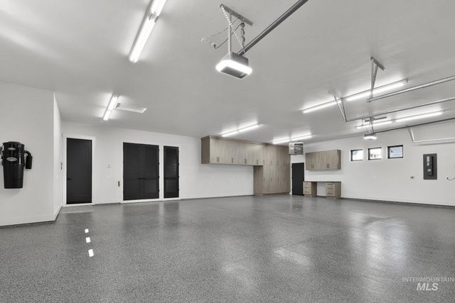 7906 W Heugh Ln, Eagle, ID 83616