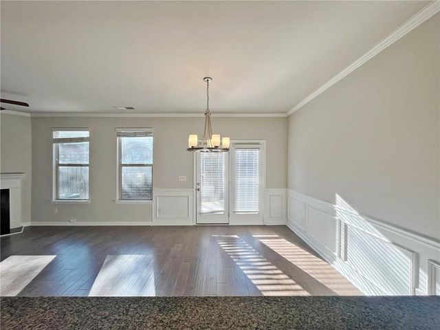 2734 Shetley Creek Dr, Norcross, GA 30071