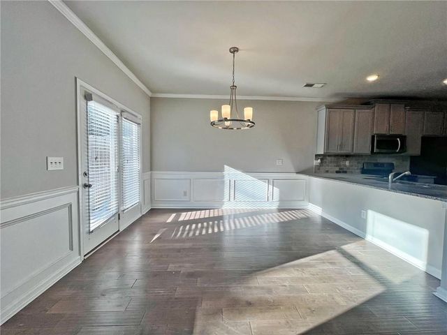 2734 Shetley Creek Dr, Norcross, GA 30071