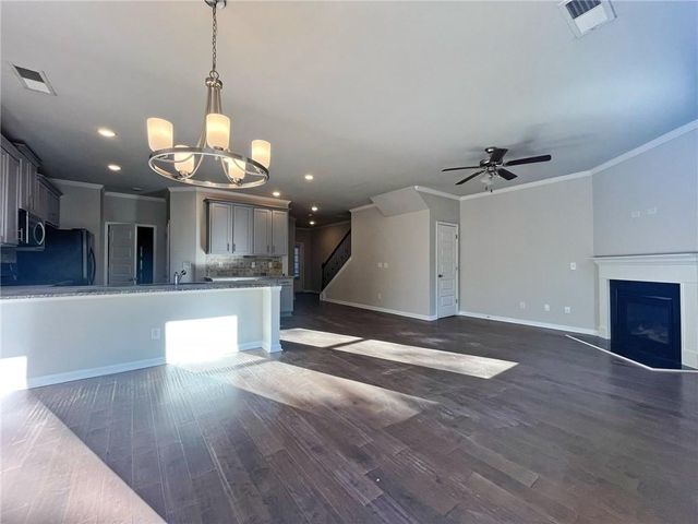 2734 Shetley Creek Dr, Norcross, GA 30071