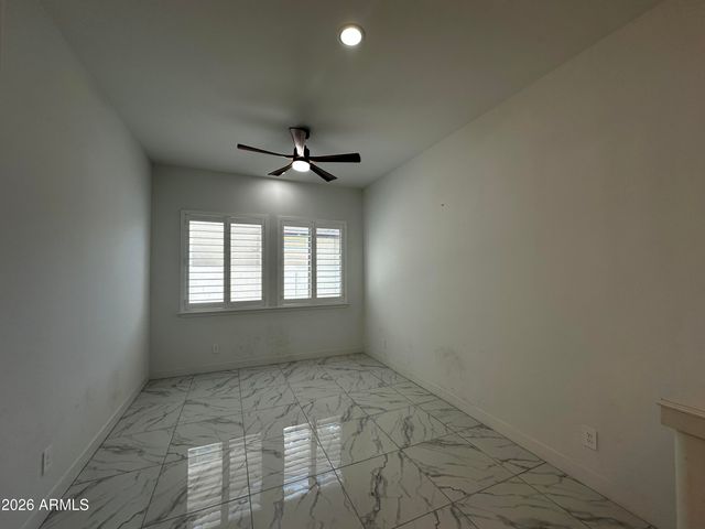 1979 W LARIAT Lane, Phoenix, AZ 85085