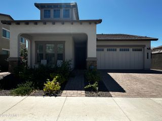 1979 W LARIAT Lane, Phoenix, AZ 85085