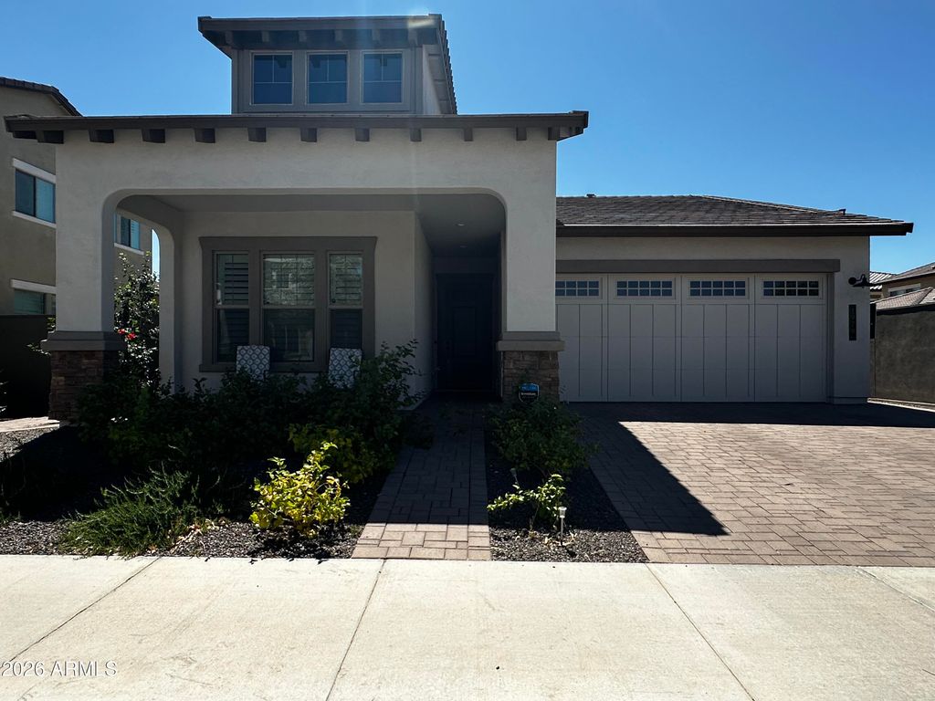 1979 W LARIAT Lane, Phoenix, AZ 85085