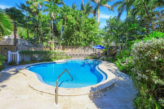 800 Fleming St Apt 3B, Key West, FL 33040