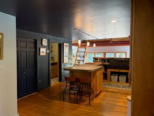 10 Rockland St, Natick, MA 01760