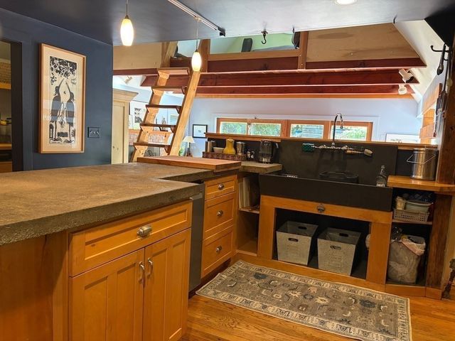 10 Rockland St, Natick, MA 01760