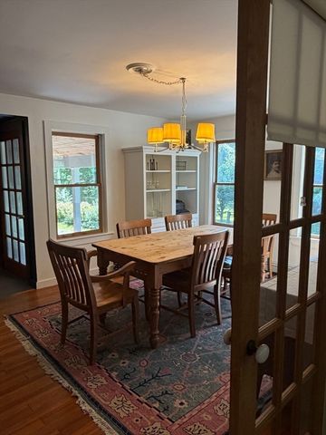 10 Rockland St, Natick, MA 01760