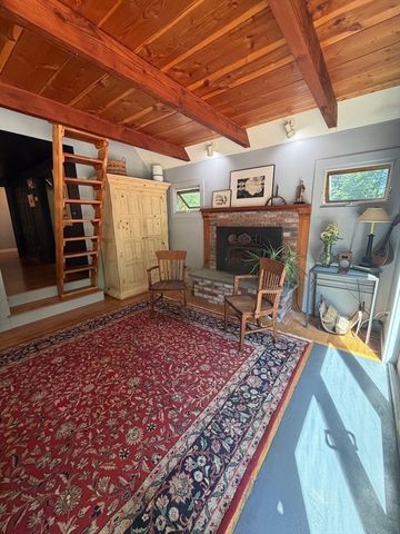 10 Rockland St, Natick, MA 01760