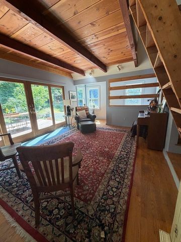 10 Rockland St, Natick, MA 01760