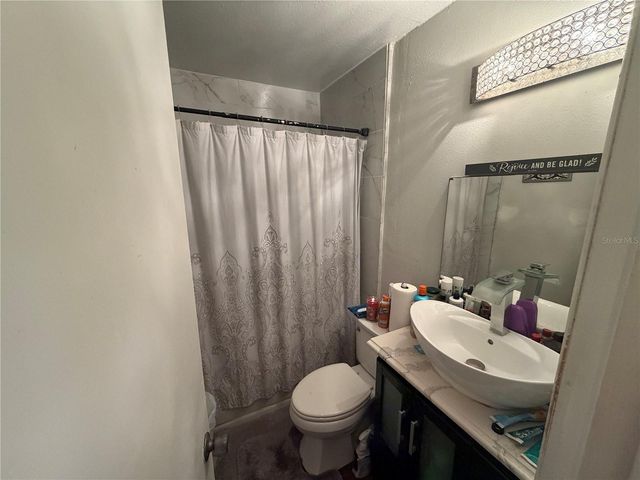 2010 E CHELSEA STREET, Tampa, FL 33610