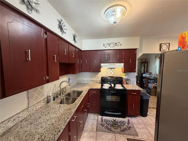 2010 E CHELSEA STREET, Tampa, FL 33610