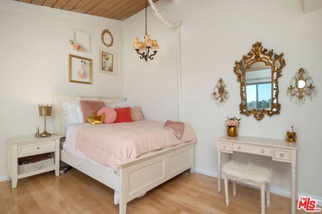 28240 REY DE COPAS Lane, Malibu, CA 90265