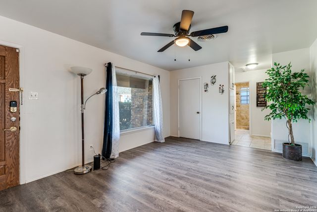 4714 Newcome Dr., San Antonio, TX 78229