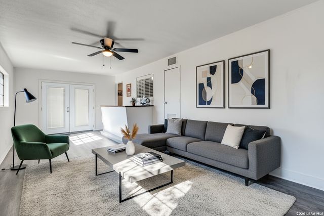 4714 Newcome Dr., San Antonio, TX 78229