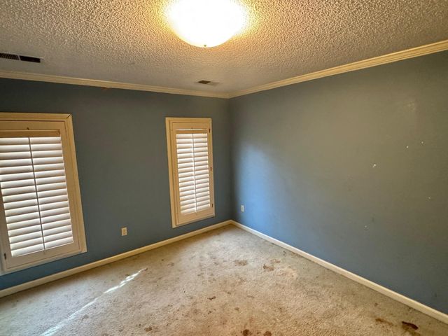 381 RIVEREDGE DR W, Memphis, TN 38018