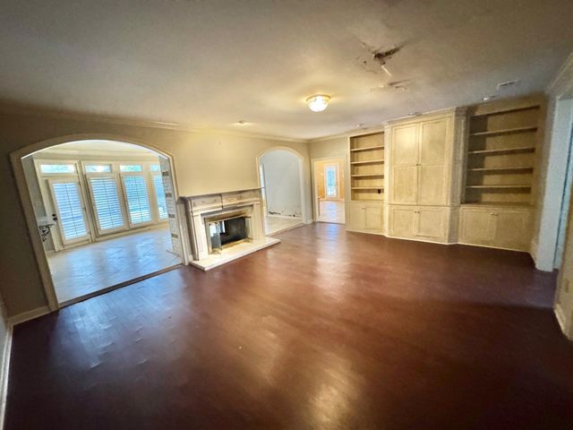 381 RIVEREDGE DR W, Memphis, TN 38018