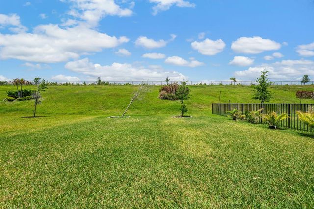 10764 SW Vasari Way, Port St. Lucie, FL 34987
