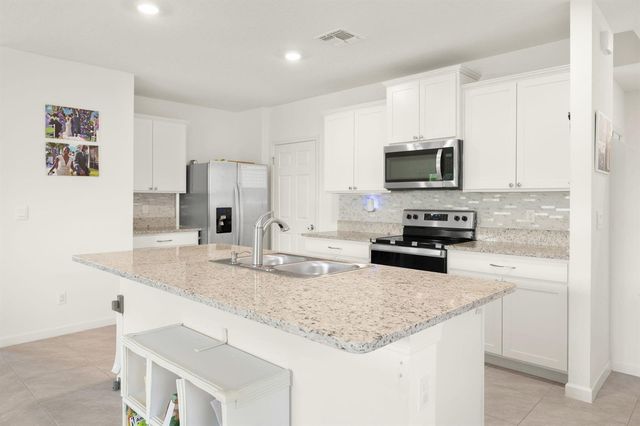 10764 SW Vasari Way, Port St. Lucie, FL 34987