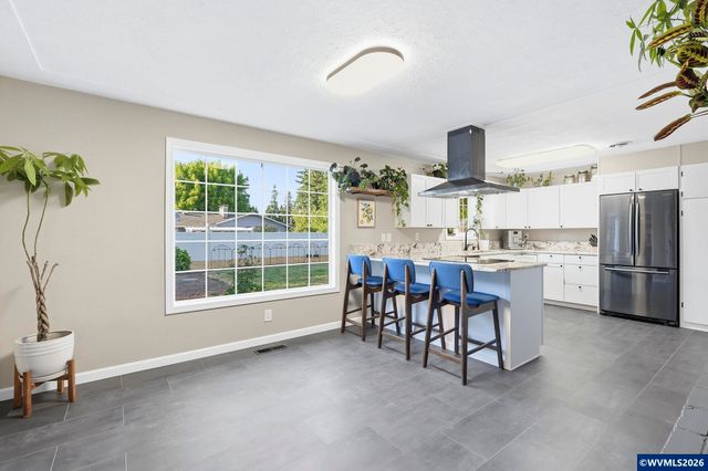 797 Apple Blossom Av NE, Keizer, OR 97303
