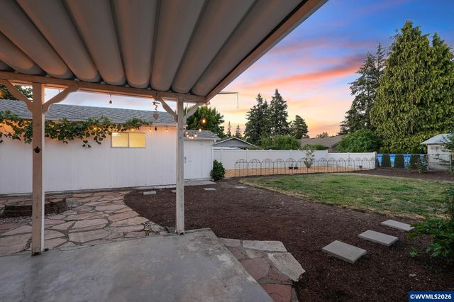 797 Apple Blossom Av NE, Keizer, OR 97303