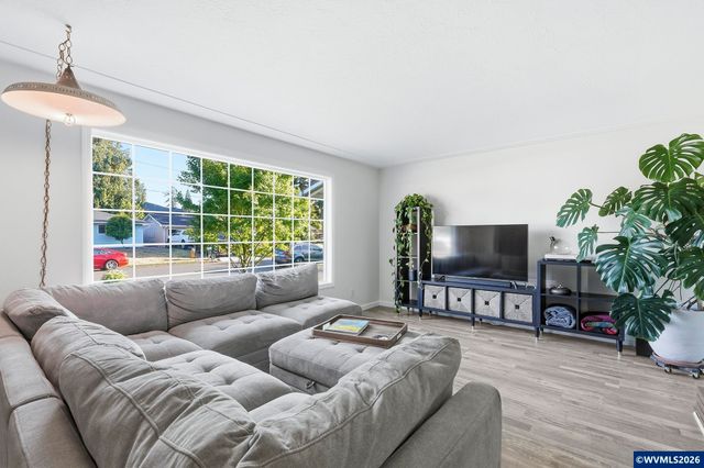 797 Apple Blossom Av NE, Keizer, OR 97303