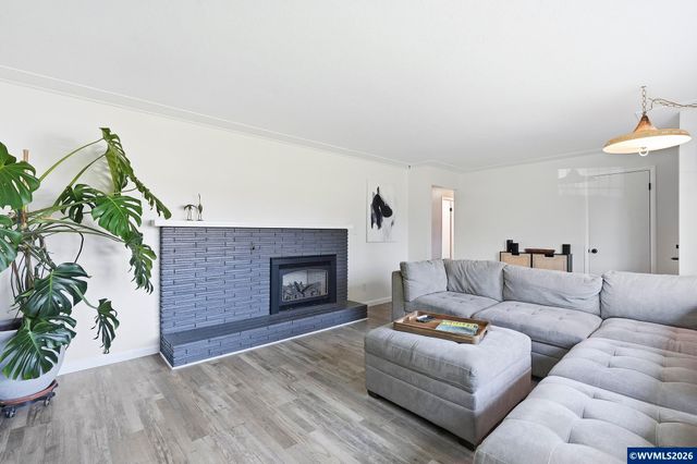 797 Apple Blossom Av NE, Keizer, OR 97303