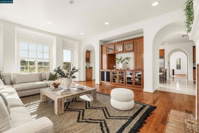 5316 Cypress Hawk Ct, San Ramon, CA 94582