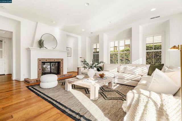 5316 Cypress Hawk Ct, San Ramon, CA 94582